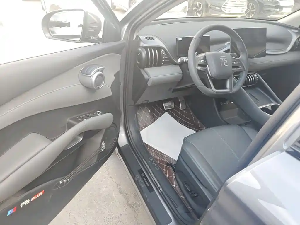 BYD Yuan Plus — миниатюра 16