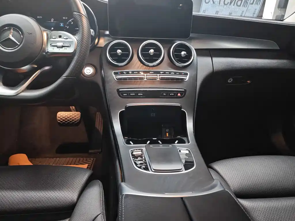 Mercedes-Benz C-Class — миниатюра 7
