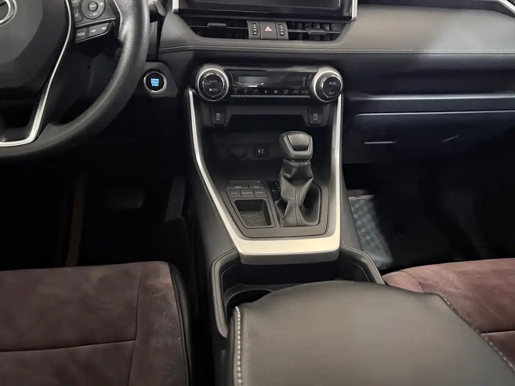 TOYOTA RAV4 RONGFANG