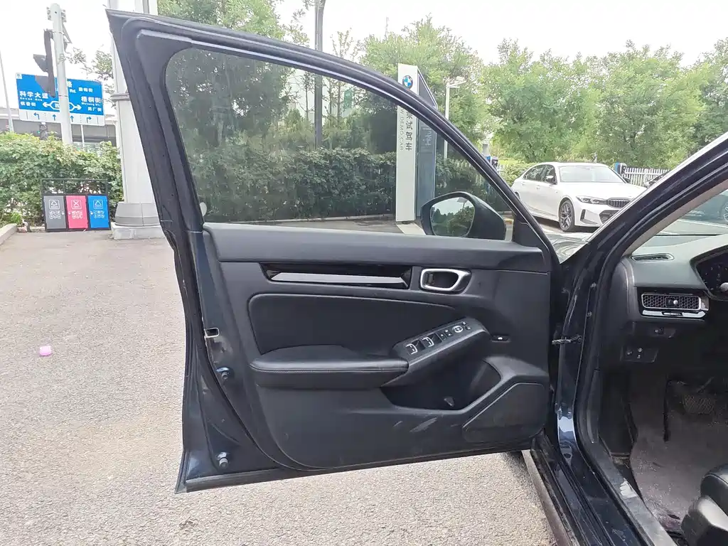 Honda Civic 2022 240TURBO CVT