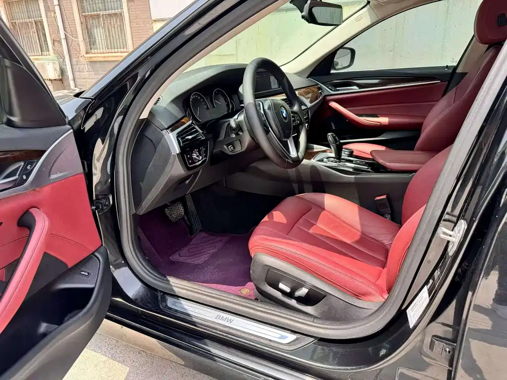 BMW 5 Series — миниатюра 5