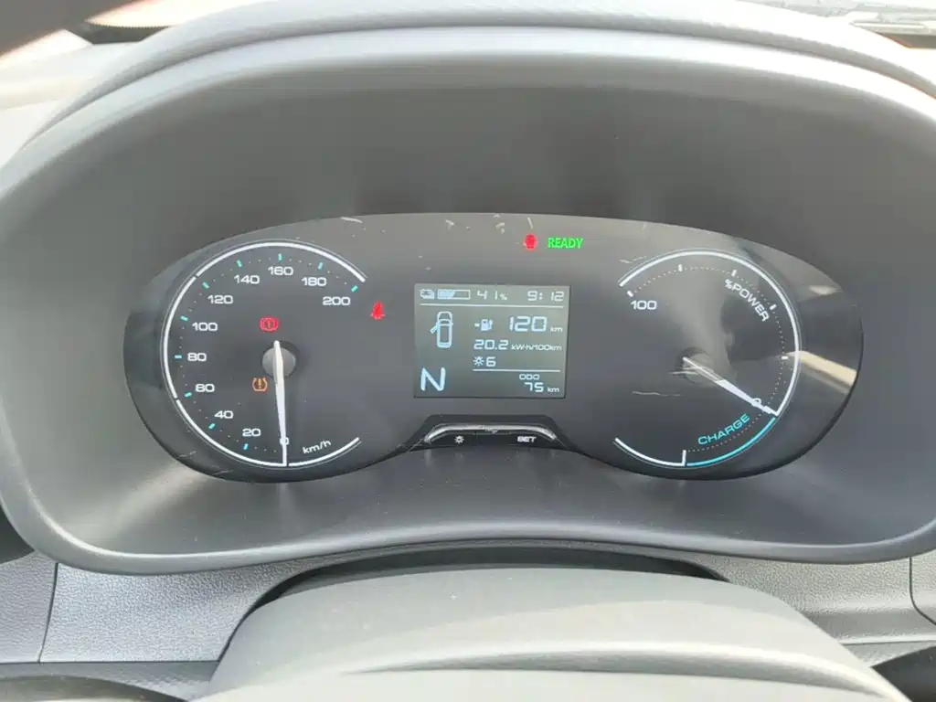 Wuling Hongguang EV — миниатюра 12