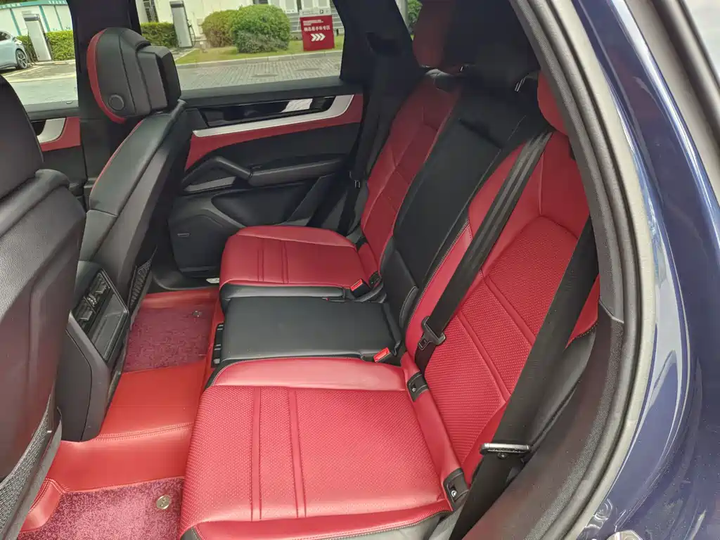 PORSCHE CAYENNE NEW ENERGY