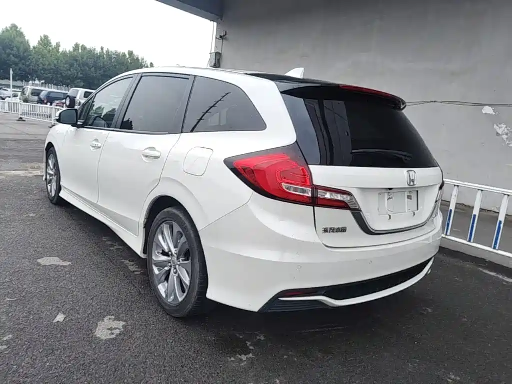 Honda Jade — миниатюра 5