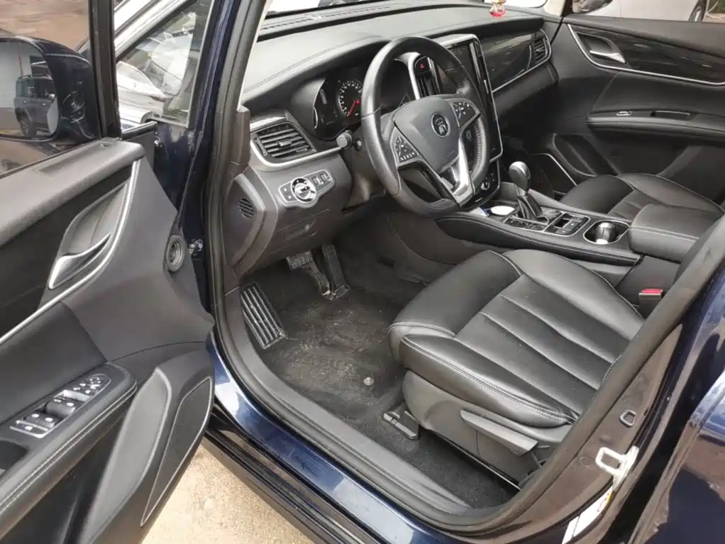 BYD MAX — миниатюра 16