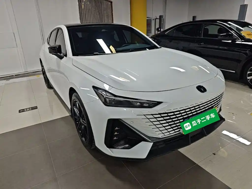 Changan UNI-V — миниатюра 4