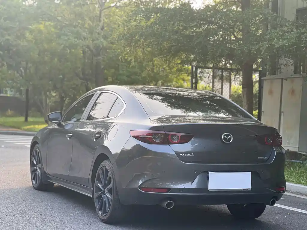 Mazda 3 Axela — миниатюра 14