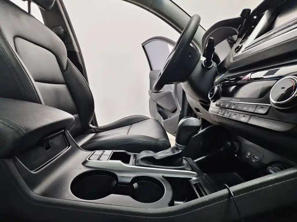 Hyundai Tucson — миниатюра 15
