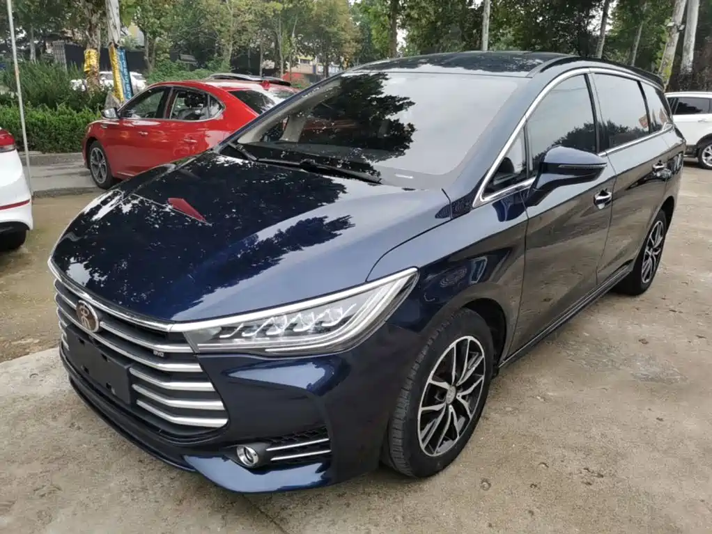 BYD MAX — миниатюра 2