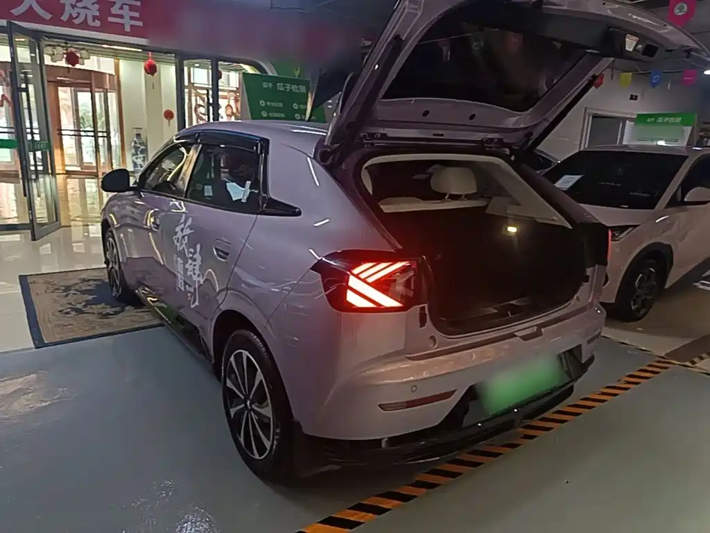 ARCFOX 极狐贝塔T1 — миниатюра 5