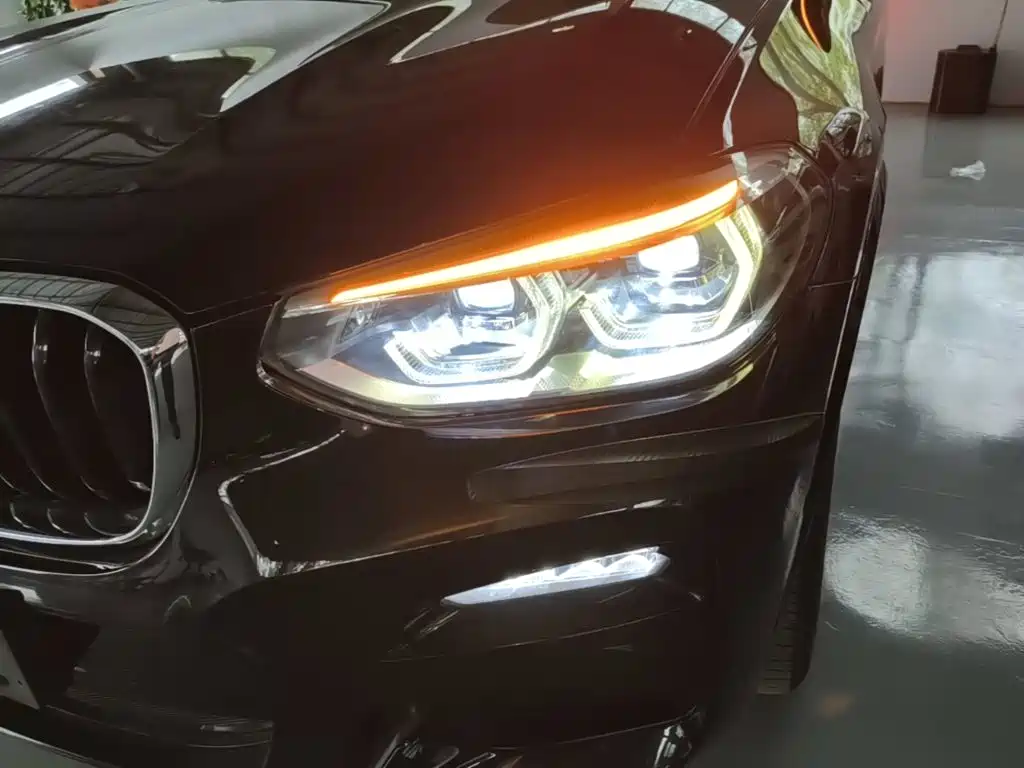 BMW X3 — миниатюра 24