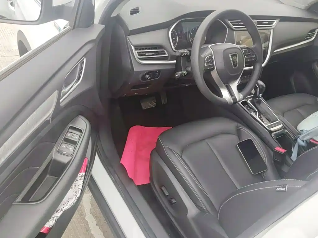 Roewe RX3 — миниатюра 16