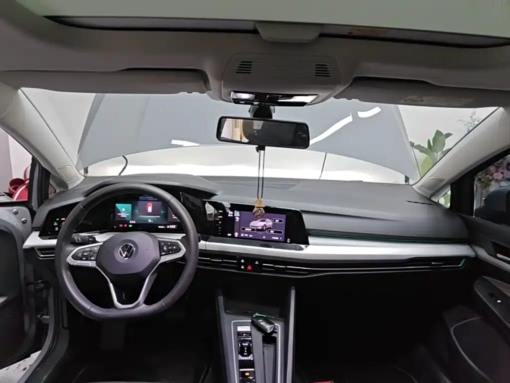 Volkswagen Golf — миниатюра 10