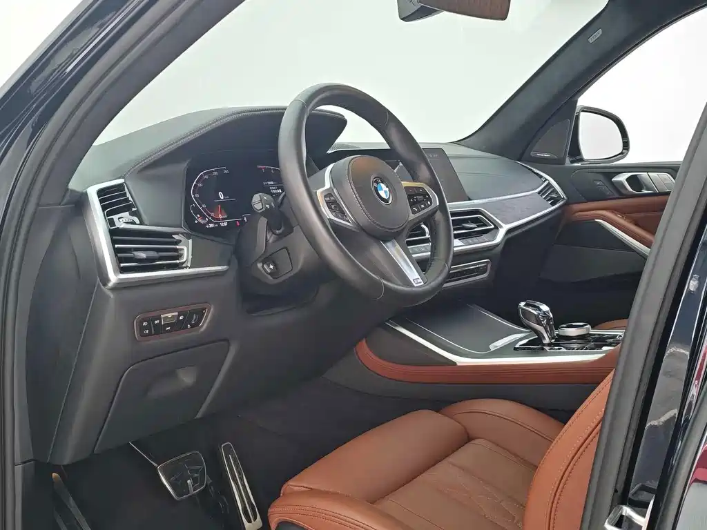 BMW X7 — миниатюра 4