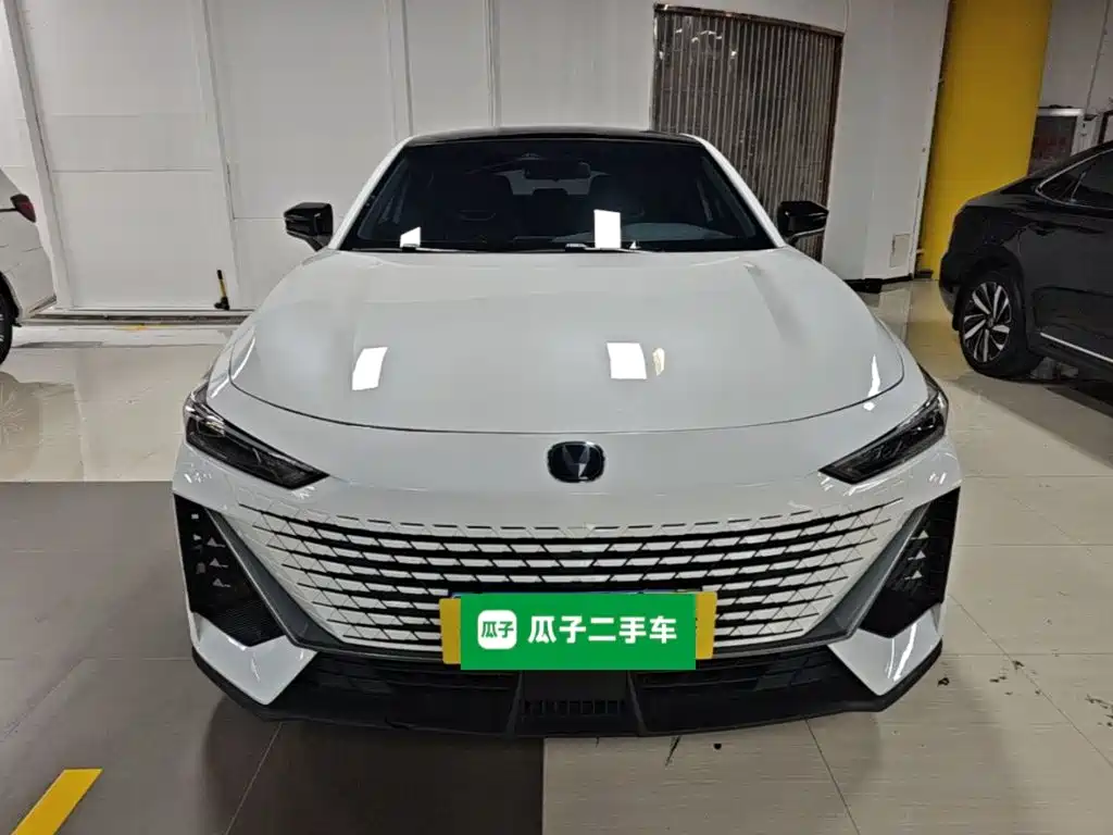 Changan UNI-V — миниатюра 3