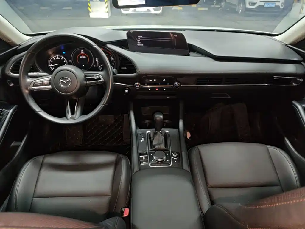 Mazda 3 Axela — миниатюра 10