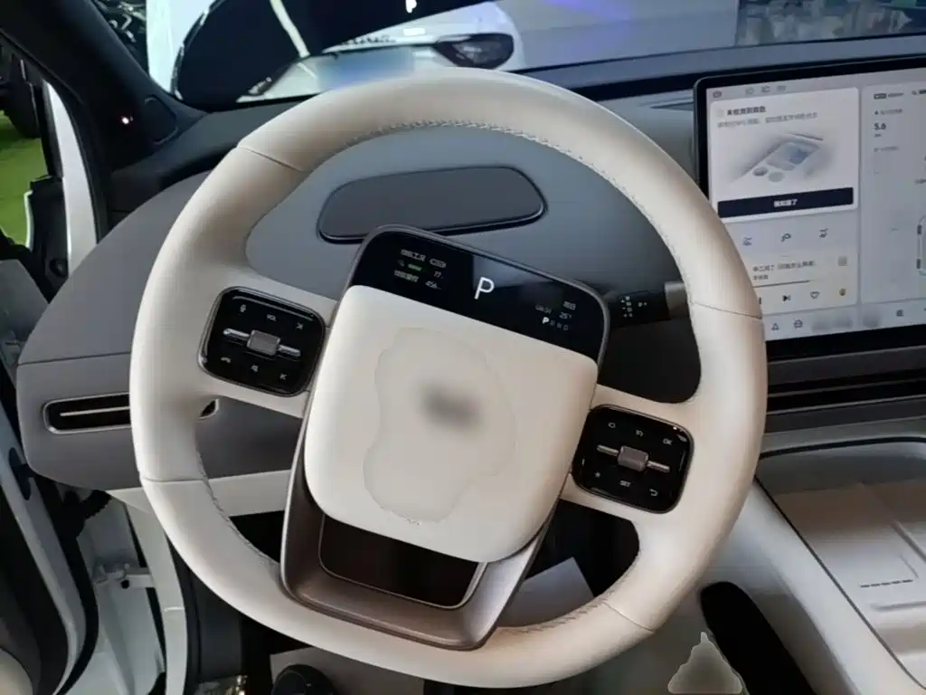 Li Auto Идеальный i6 — миниатюра 11