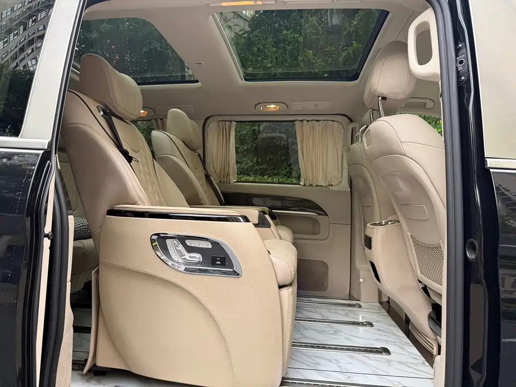 Mercedes-Benz V-Class — миниатюра 8