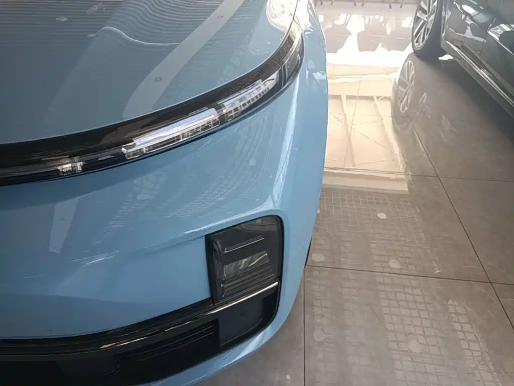 Li Auto Li L8 — миниатюра 24