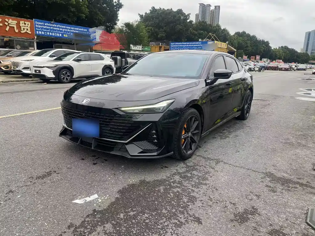 2022 Changan UNI-V - zdjęcie 1 z 14