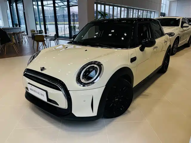 MINI  2022