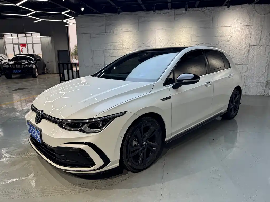 Volkswagen Golf 2021