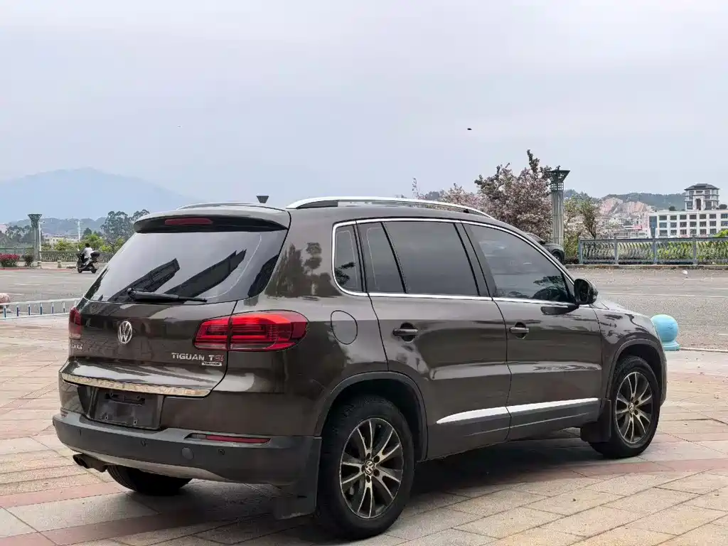 Volkswagen Tiguan 2013 1.8TSI AT Luxury
