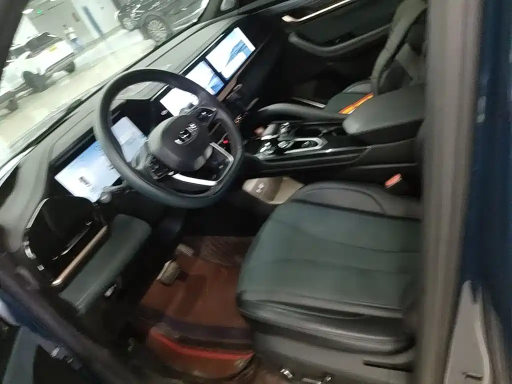 Geely Xingyue L — миниатюра 15