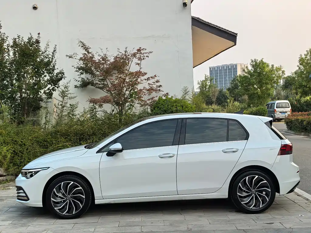 Volkswagen Golf — миниатюра 7