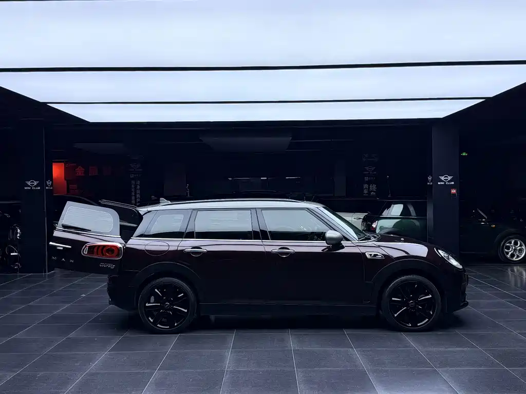 MINI Mini Clubman — миниатюра 4