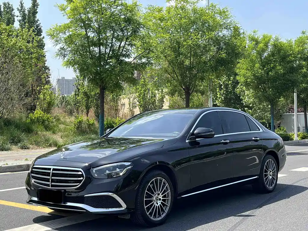 Mercedes-Benz E-Class 2021