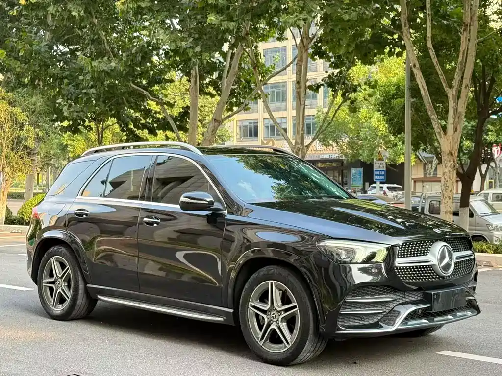 Mercedes-Benz GLE (Import) — миниатюра 3