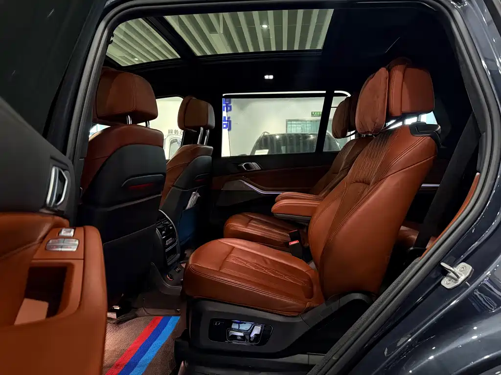 BMW X7 — миниатюра 7