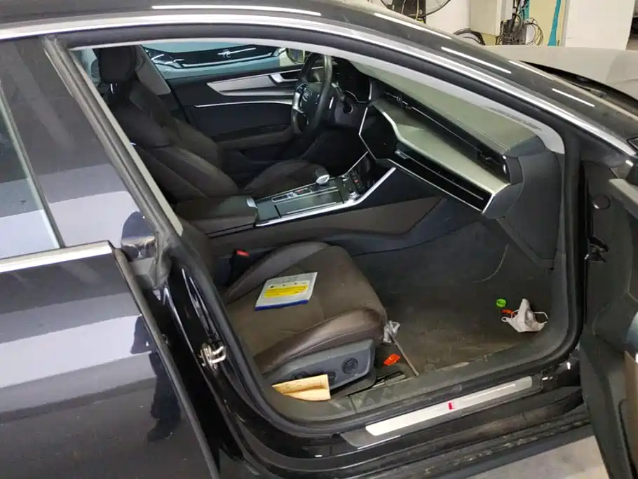 Audi A7L — миниатюра 8