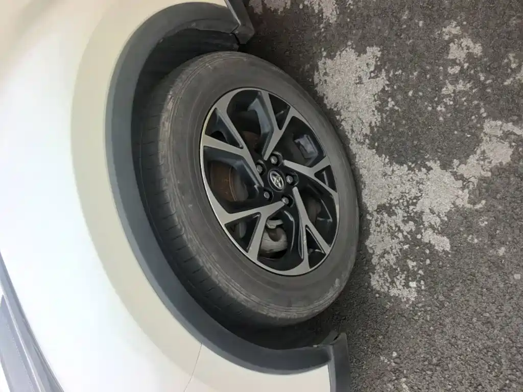 Toyota C-HR — миниатюра 23