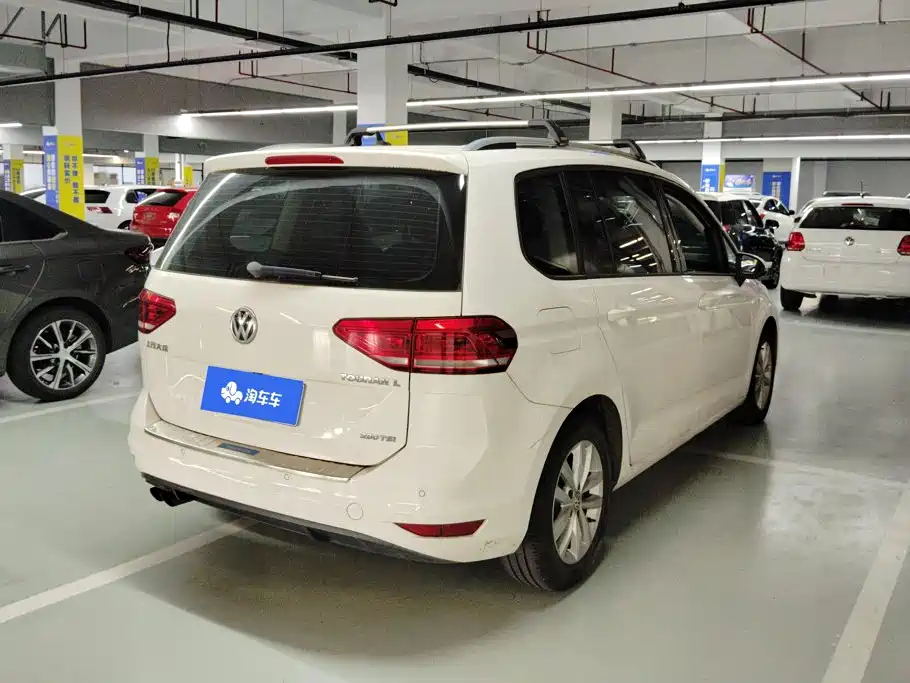 Volkswagen Touran — миниатюра 3
