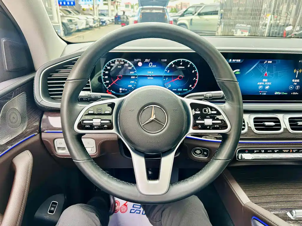 MERCEDES-BENZ GLS