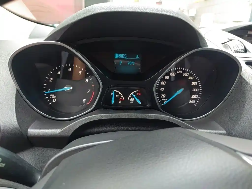 Ford Kuga — миниатюра 4