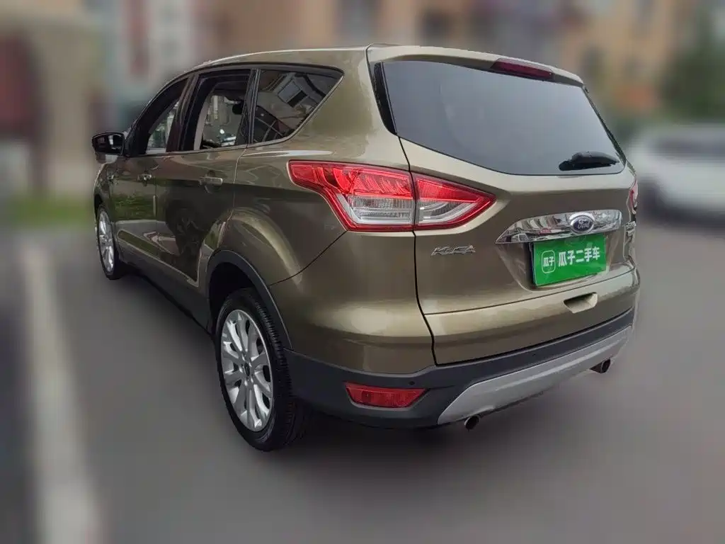 Ford Kuga — миниатюра 25