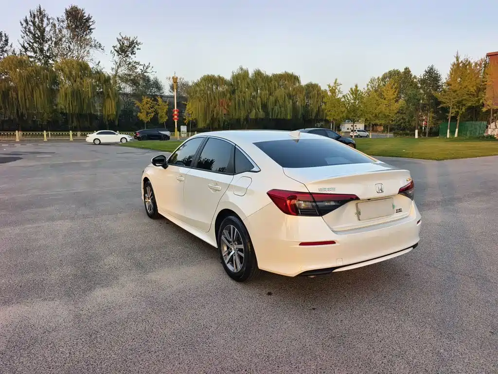 Honda Civic — миниатюра 10