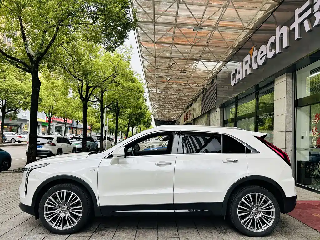 Cadillac XT4 2024 28T Luxury