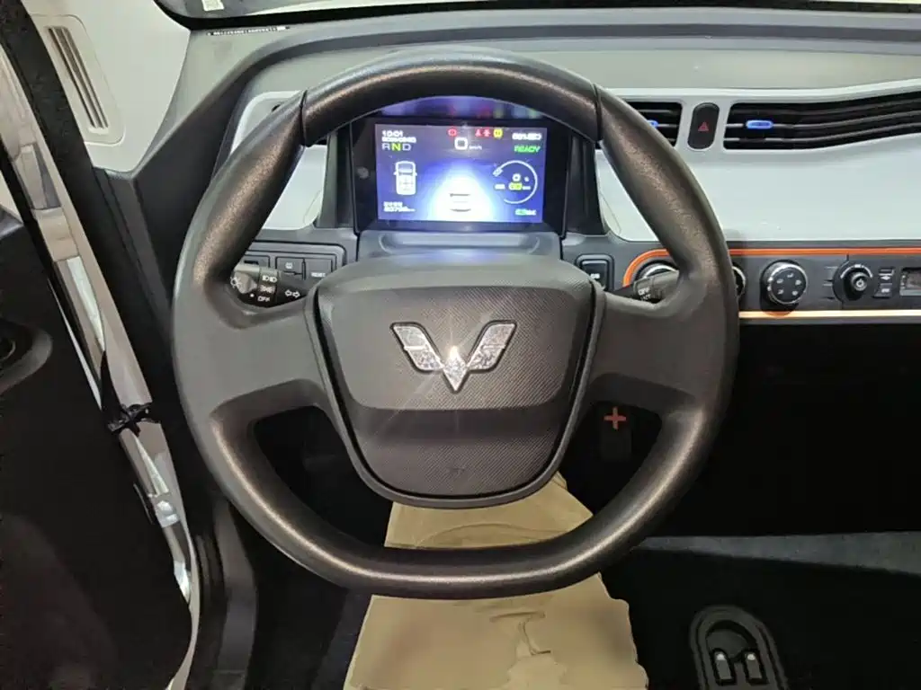 Wuling MINIEV — миниатюра 11