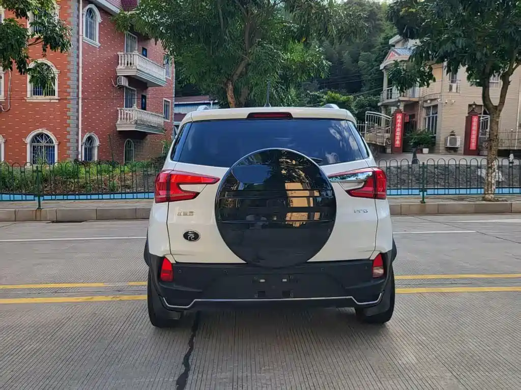BYD Yuan Pro - фото 8