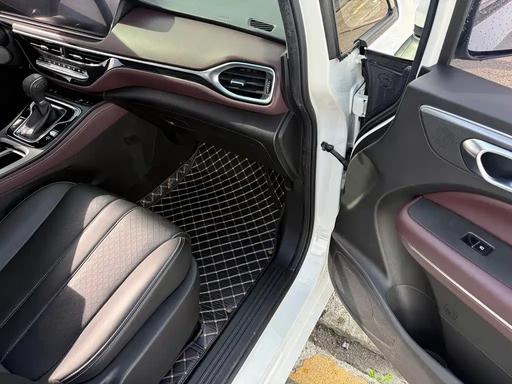 GAC Motor Trumpchi M6 — миниатюра 13