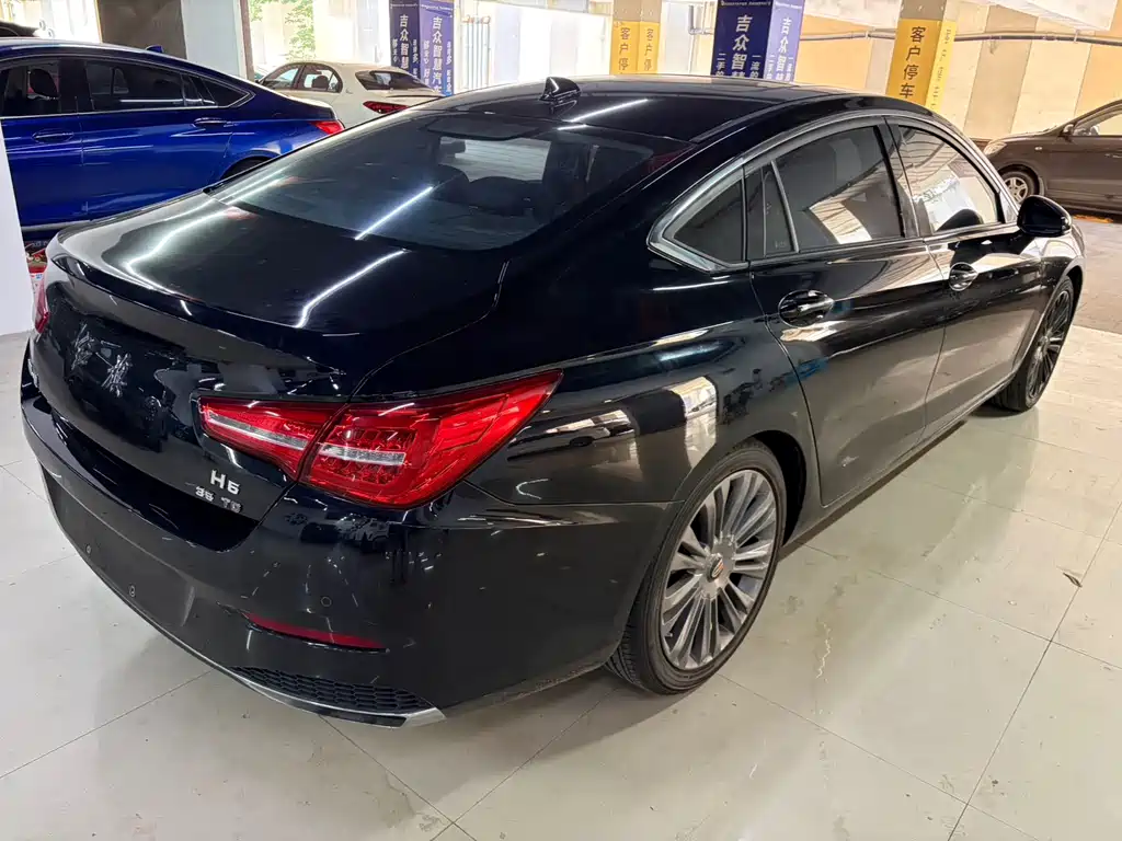 Hongqi H5 2020 1.8T AT