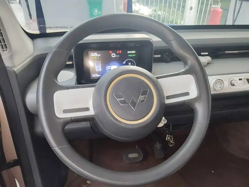 Wuling MINIEV — миниатюра 11