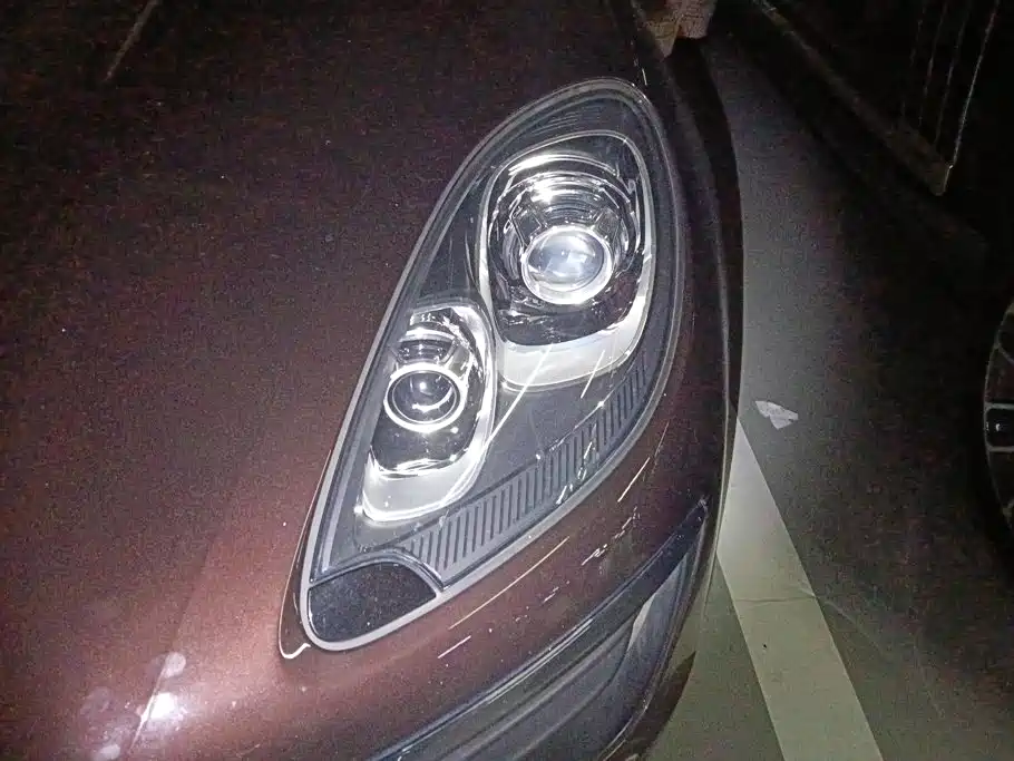Porsche Macan — миниатюра 5