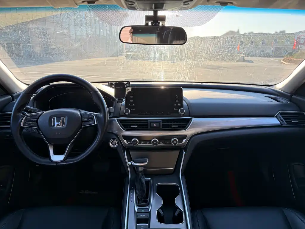 Honda Accord 2018 260TURBO Elite V
