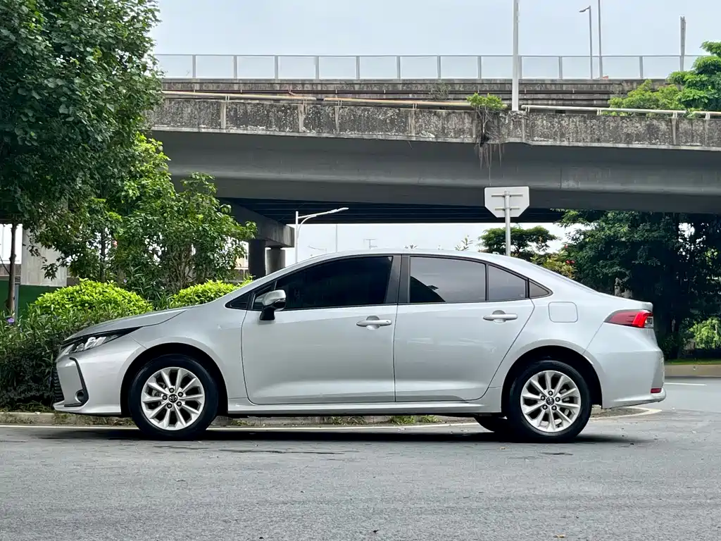 Toyota Corolla — миниатюра 3