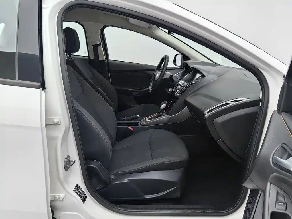 Ford Focus — миниатюра 23